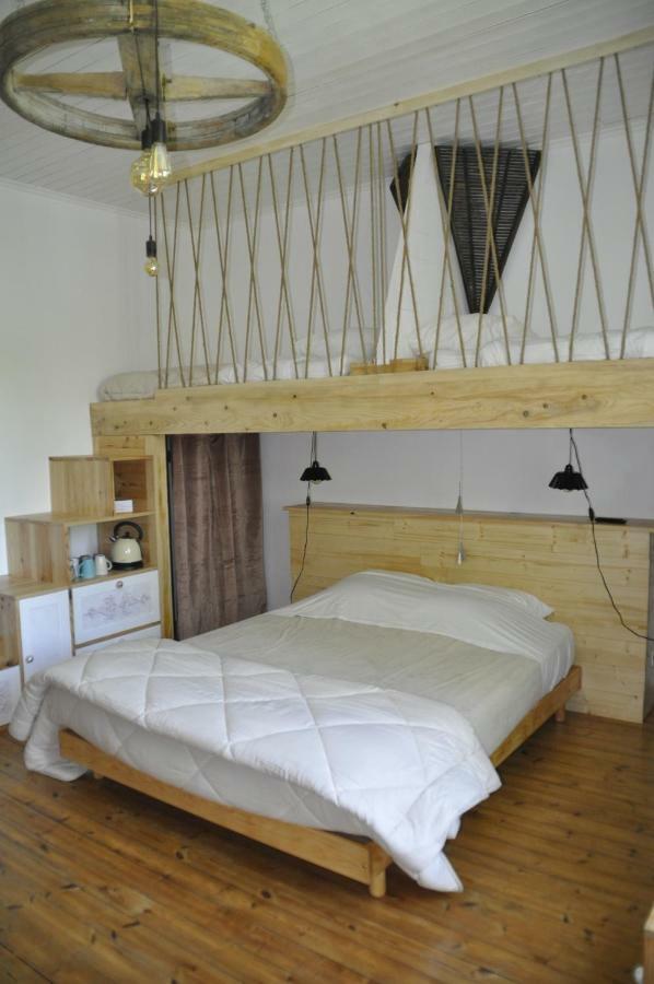 Saint-Pierre-de-ClairacLoustalneou住宿加早餐旅馆 外观 照片